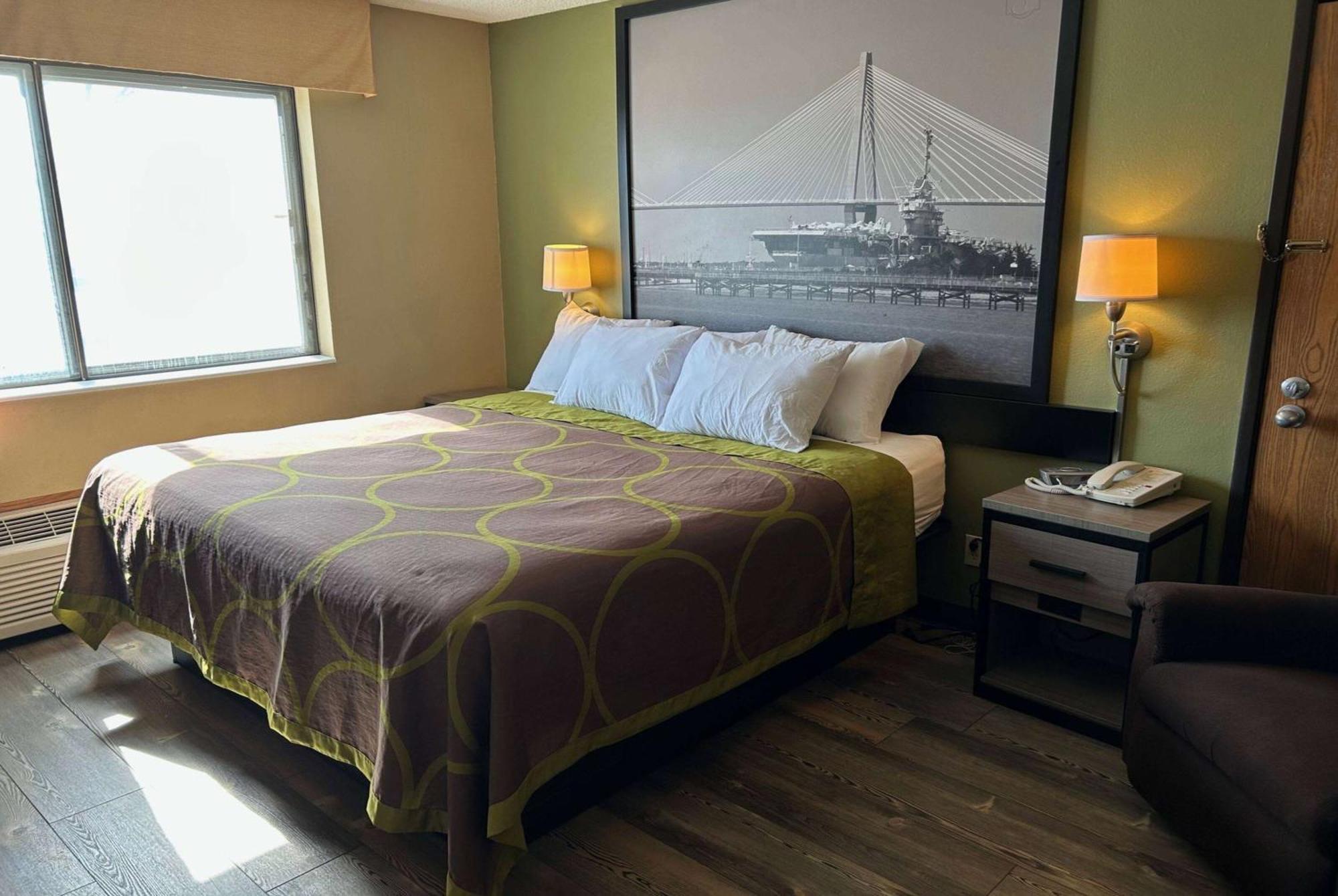 ซูเปอร์ 8 บาย วินด์แฮม เพอรี/ไอโอวา Hotel Perry ภายนอก รูปภาพ